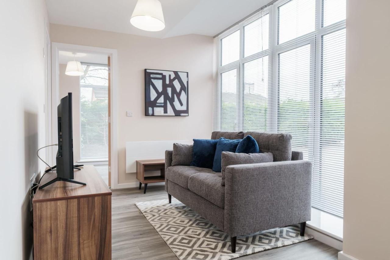 Bright 1 Bed Apartment Manchester - Sleeps 2 ภายนอก รูปภาพ