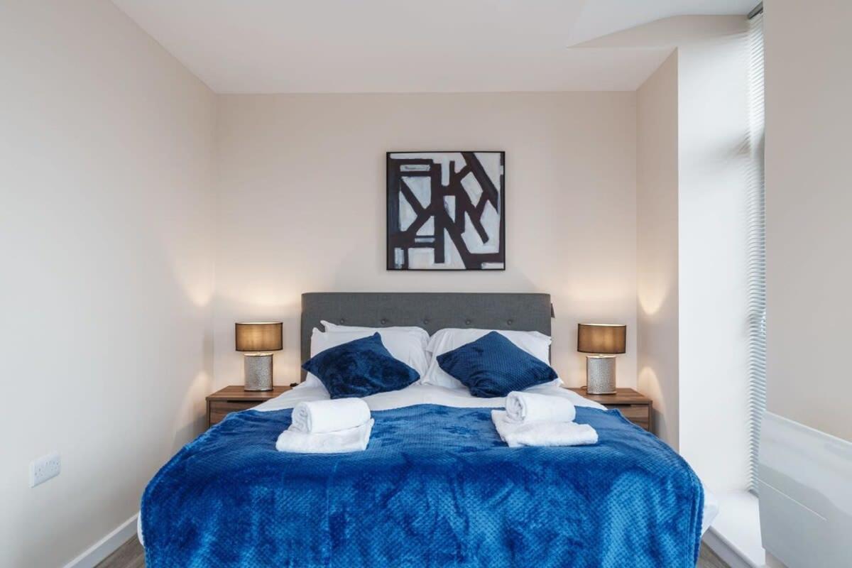 Bright 1 Bed Apartment Manchester - Sleeps 2 ภายนอก รูปภาพ