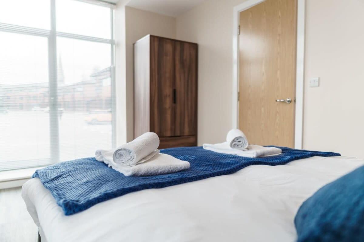 Bright 1 Bed Apartment Manchester - Sleeps 2 ภายนอก รูปภาพ